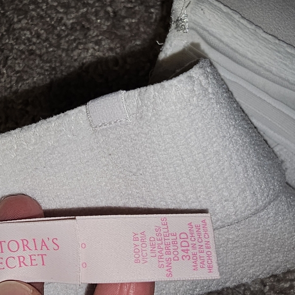 Victoria's Secret strapless Bra 34DD Body of Victoria - Picture 2 of 3